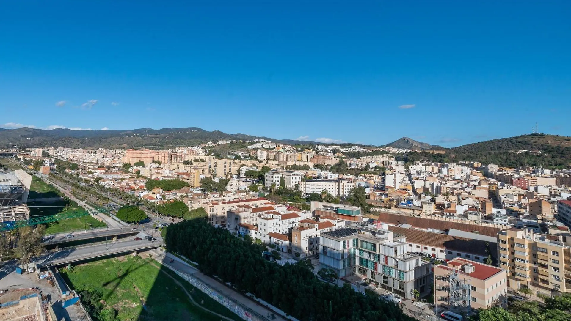 Xpce Urban 12 Malaga Skyline - Parking Free Apartment Spain